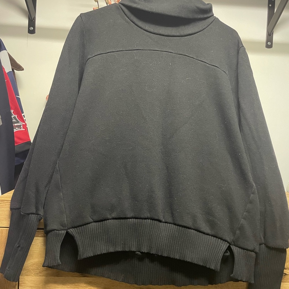 Women’s Alo Black Turtleneck/cowl neck Sweater